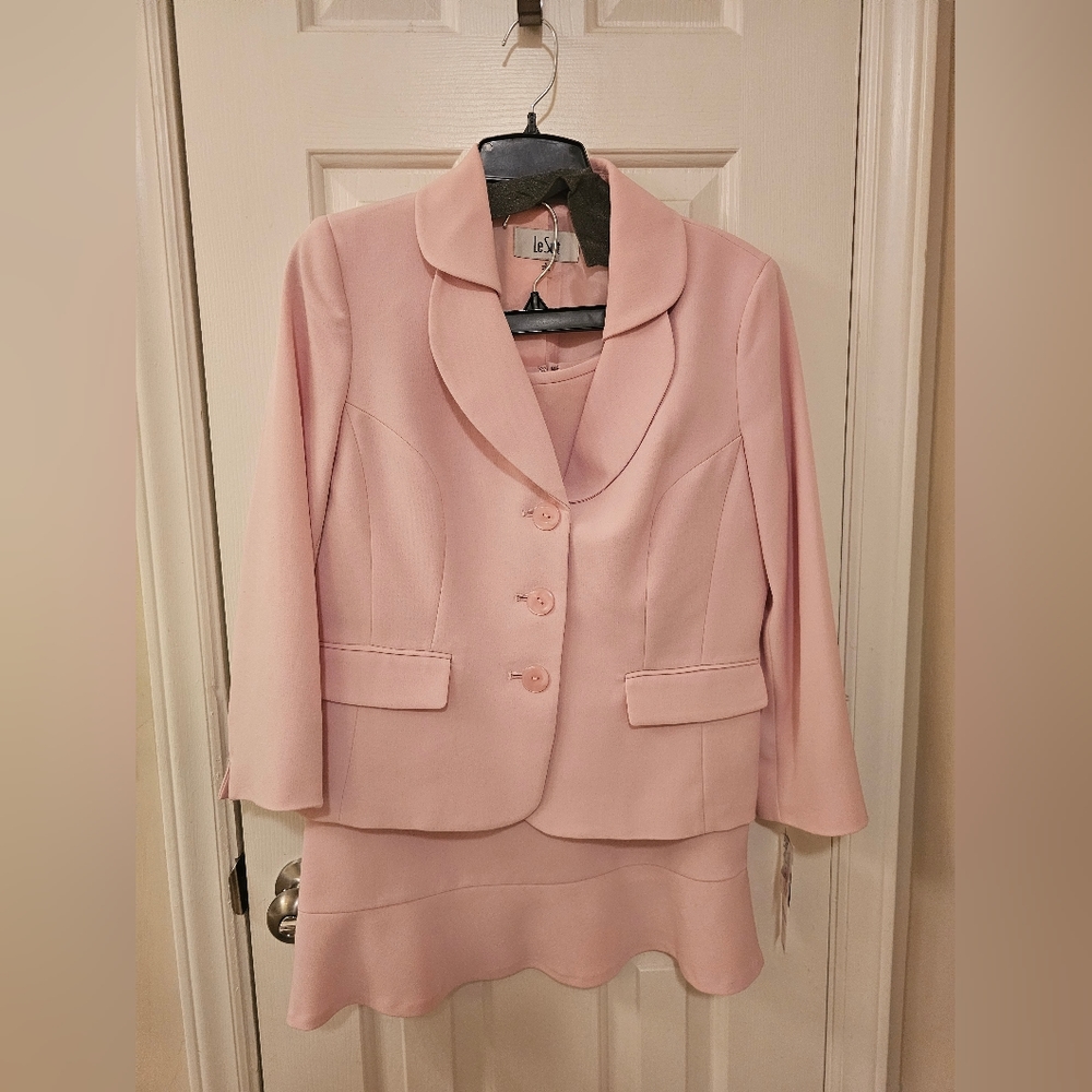 Women's 2-piece suit
